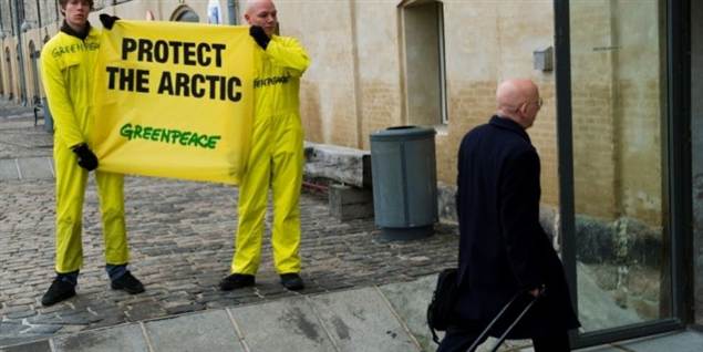 Se smart Greenpeace-manøvre snyde oliefirmaer