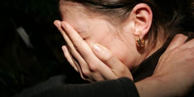 Teenagepiger blev slået efter nej til sex
