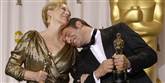 <span style='font-family: Arial; font-size: 15px; color: White;'>To af de fem uddeles for bedste kvindelige og bedste mandlige hovedrolle. Her fejrer Meryl Streep (th) sin Oscar for hovedrollen i 'Jernladyen', mens franske Jean Dujardin blev belønnet for sin præstation i den franske stumfilm 'The Artist'.</span> <span style='font-family: Arial; font-weight: normal; font-size: 15px; color: #999999;'>Foto: AP / POLFOTO</span>
