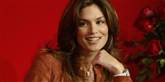 <span style='font-family: Arial; font-size: 15px; color: White;'>Cindy Crawford udmærker sig ved at være den eneste, der har vundet titlen som verdens smukkeste person, der ikke er skuespiller. Crawford var i sin storhedstid verdens mest eftertragtede model, og i 1993 var hun åbenbart den smukkeste af alle.</span> <span style='font-family: Arial; font-weight: normal; font-size: 15px; color: #999999;'>Foto: Scanpix/AFP/Bru Garcia</span>