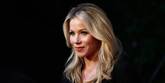 <span style='font-family: Arial; font-size: 15px; color: White;'>I 2009 løb Christina Applegate med titlen. Året forinden havde Applegate fået konstateret brystkræft og fik fjernet begge sine bryster.</span> <span style='font-family: Arial; font-weight: normal; font-size: 15px; color: #999999;'>Foto: MATT SAYLES / POLFOTO</span>