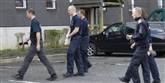 <span style='font-family: Arial; font-size: 15px; color: White;'>Tilbage til den nuværende terrorsag, hvor tidligere PET-chef Hans Jørgen Bonnichsen forklarer til Newspaq, at de fire anholdte sandsynligvis har villet bruge våbnene til terrorhandlinger.</span> <span style='font-family: Arial; font-weight: normal; font-size: 15px; color: #999999;'>Foto: Jens Dresling / POLFOTO</span>