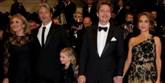 <span style='font-family: Arial; font-size: 15px; color: White;'>Mads Mikkelsen, her ved siden af Susse Wold, der også spiller med i filme, umiddelbart inden premieren i Cannes.</span> <span style='font-family: Arial; font-weight: normal; font-size: 15px; color: #999999;'>Foto: Jonathan short / POLFOTO</span>