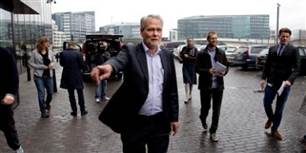 Konsekvensen af at dræbe trepartsforhandlingerne som institution og give mere magt til Folketinget er et langt mere uroligt arbejdsmarked, hvor lønmodtagernes mulighed for indflydelse er ved at at strejke og presse politikerne af den vej, siger FOA's formand.