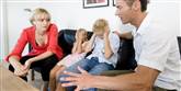 <span style='font-family: Arial; font-size: 15px; color: White;'>Mange ferier ender som stressfælder med familiemedlemmer, der har ønsker i hver sin retning, så det bliver svært, endda umuligt, at stille alle tilfredse. </span> <span style='font-family: Arial; font-weight: normal; font-size: 15px; color: #999999;'>Foto: Colourbox</span>