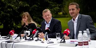 Der er to muligheder for Helle Thorning-Schmidt og finansminister Bjarne Corydon, der skal lede forhandlingerne i Finansministeriet: 
Enten skal man have Enhedslisten til at stemme for finansloven eller også skal man lave en finanslov, som imødekommer Venstres krav.
