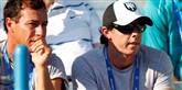 <span style='font-family: Arial; font-size: 15px; color: White;'>Man kan godt forstå, at Rory McIlroy kigger en ekstra gang på sin smukke kæreste. Her er han forleden til tennis-turneringen i USA, hvor Caroline vandt over kanzakhstanske Sesil Karatantcheva.</span> <span style='font-family: Arial; font-weight: normal; font-size: 15px; color: #999999;'>Foto: AP Photo/Frank Victores</span>