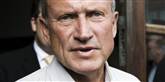 <span style='font-family: Arial; font-size: 15px; color: White;'>Også politikere falder for fristelsen for at godte sig lige rigeligt for andres penge. Venstre-politikeren Peter Brixtofte blev i 2002 anklaget af BT for i en årrække groft at have misbrugt kommunale midler. Avisen afslørede blandt andet at den daværende borgmester havde brugt 61.000 kroner af skatteborgernes penge på rødvin til ham og fire gæster under et enkelt restaurant-besøg.



Den tidligere Farum-borgmester blev samlet idømt fire års fængsel.</span> <span style='font-family: Arial; font-weight: normal; font-size: 15px; color: #999999;'>Foto: AP, POLFOTO, Khan Tariq Mikkel</span>