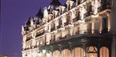 <span style='font-family: Arial; font-size: 15px; color: White;'>Hotelreceptionister af det mandlige køn tjener 151,66 kroner i timen, mens kvinderne tjener 142,07 kroner i timen. Forskellen er 6,7 procent.</span> <span style='font-family: Arial; font-weight: normal; font-size: 15px; color: #999999;'>Foto: Hotel de Paris</span>