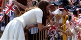 <span style='font-family: Arial; font-size: 15px; color: White;'>Tirsdag indledte det royale par - hertuginde Kate og prins William - et ni dage langt besøg i Sydøstasien og et par af de små lande i Stillehavet.</span> <span style='font-family: Arial; font-weight: normal; font-size: 15px; color: #999999;'>Foto: AP Photo/Stephen Morrison / POLFOTO</span>