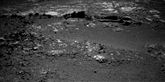 <span style='font-family: Arial; font-size: 15px; color: White;'>Den 185 kg tunge robot har tilbragt mere end 3.000 dage på Mars.</span> <span style='font-family: Arial; font-weight: normal; font-size: 15px; color: #999999;'>Foto: NASA/JPL-Caltech/Cornell Univ./ USGS/Modesto Junior College</span>
