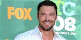 <span style='font-family: Arial; font-size: 15px; color: White;'>David Silver startede som seriens kejtede nørd, men sprang senere ud som sej dj og natklubejer. Brian Austin Green er i dag 39 år og danner par med den sprøde superbabe Megan Fox. Han har spillet med i mange tv-serier, men film er der ikke blevet lavet så mange af.</span> <span style='font-family: Arial; font-weight: normal; font-size: 15px; color: #999999;'>Foto: Colourbox</span>