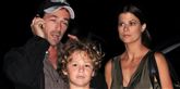 <span style='font-family: Arial; font-size: 15px; color: White;'>Dylan McKay var seriens problembarn, der pjækkede fra skole og drak for meget. I dag er Luke Perry 46 år og det stik modsat af den person, han spillede i serien. Han har to børn og har spillet en del teater-roller, men har endnu ikke haft den store succes på det brede lærred.</span> <span style='font-family: Arial; font-weight: normal; font-size: 15px; color: #999999;'>Foto: Colourbox</span>