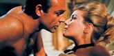 <span style='font-family: Arial; font-size: 15px; color: White;'>Her ses Sean Connery over for endnu en smuk kvinde i filmen "From Russia With Love" fra 1963.</span> <span style='font-family: Arial; font-weight: normal; font-size: 15px; color: #999999;'>Foto: AP Photo/United Artists and Danjaq, LLC / POLFOTO</span>