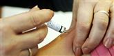 <span style='font-family: Arial; font-size: 15px; color: White;'>Få eventuelt en vaccine mod influenza. Det er en rigtig god idé, hvis du er over 65, gravid, hjerte- eller lungesyg. Men det hjælper selvfølgelig kun på de influenzatyper, der er med i vaccinen og altså ikke mod en helt almindelig forkølelse.</span> <span style='font-family: Arial; font-weight: normal; font-size: 15px; color: #999999;'>Foto: Colourbox</span>