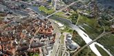 <span style='font-family: Arial; font-size: 15px; color: White;'>Selvstændige i Randers får også i vid udstrækning en håndsrækning , så de igen kan få styr på deres økonomi og måske begynde at drive virksomhed igen. Her får 45 procent gældssanering.</span> <span style='font-family: Arial; font-weight: normal; font-size: 15px; color: #999999;'>Foto: Colourbox</span>