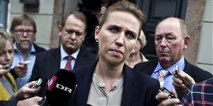 De alvorlige miner var fremme, da bl.a. Mette Frederiksen og Harald Børsting præsentere akutpakken i slutningen af august. Men pakken slår slet ikke til, siger kritikerne.