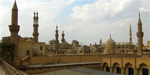Den islamiske dominans af det egyptiske samfund ser ud til at blive dybere i forslag til grundlov.