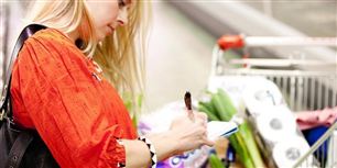 Coops kunder kan ånde lettet op. Supermarkedsgiganten vil ikke tage gebyr på 7,50 kroner, hvis deres dankortautomater ikke virker.