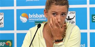 En dårlig tå-behandling spændte ben for topkampen mellem Azarenka og Williams.