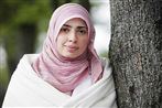 Asmaa kæmper for kvinders rettigheder. Nu er hendes bror dømt for vold mod en ung kvinde.