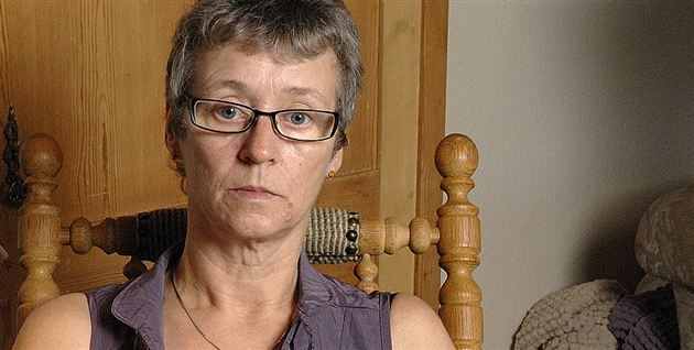 Helle: Ydmyget i halvandet år uden indtægt