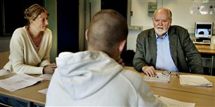 For mange elever på erhvervsskolerne når ikke frem til eksamensbordet, men falder fra inden. Nogle er startet på op til 40 uddannelser uden at gennemføre en.