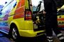 Ambulancefolk bliver overfaldet, mens de redder liv