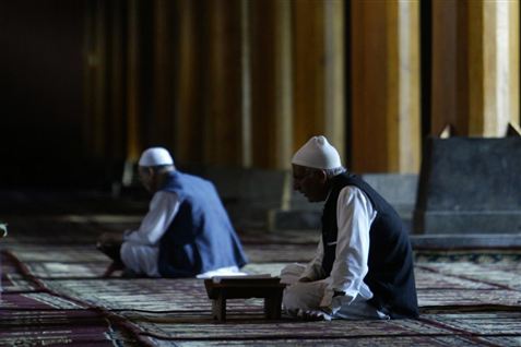 Muslimer trætte af at se på folk der spiser