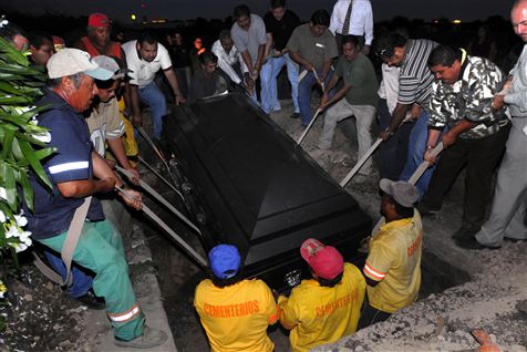 Her begraver de 500-kilos manden