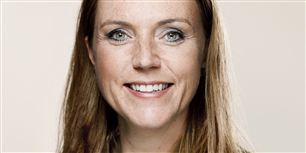 Socialminister Karen Hækkerup (S) undlod angiveligt bevist at oplyse Folketinget om, at flere af landets kommuner begår væsentlige fejl.