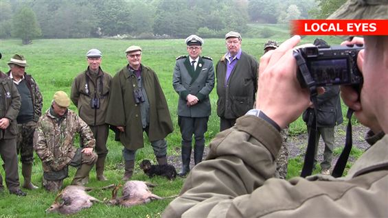 Se prins Henrik juble over bukkedrab