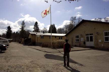 Røde Kors genåbner asylcentre