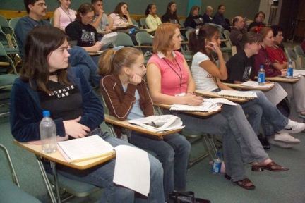 Hver tredje opgiver universitetet