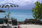 Er det her du skal sidde og være arbejdsløs? Guadeloupes strande er en af valgmulighederne, hvis du vil til udlandet i tre måneder med dagpenge.