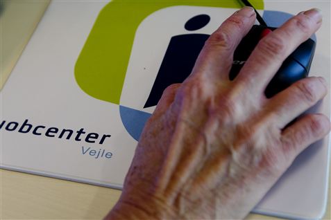 Flere går i A-kasse - men uden om LO