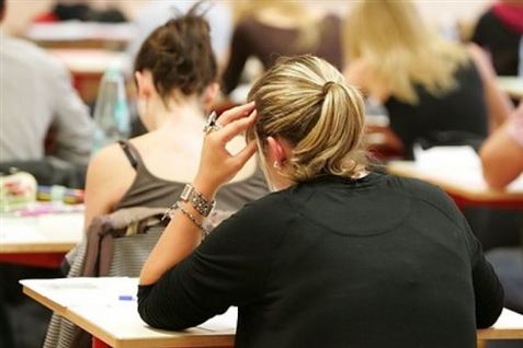 Unge får travlt med at uddanne sig