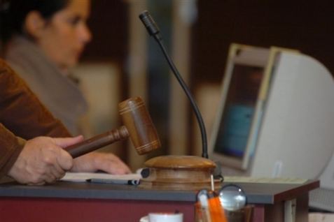 Politi og domstole får flere penge