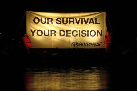 Hotel smider Greenpeace på porten