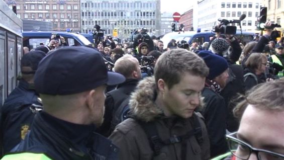Se politiet og Bubber til demo