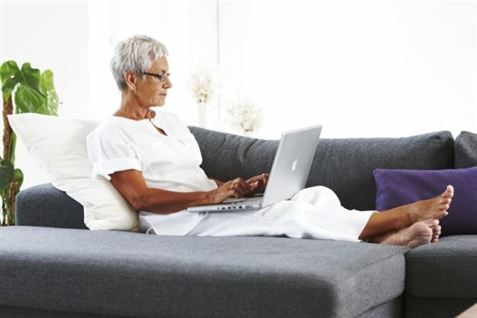 Bedstemor finder kæresten på nettet