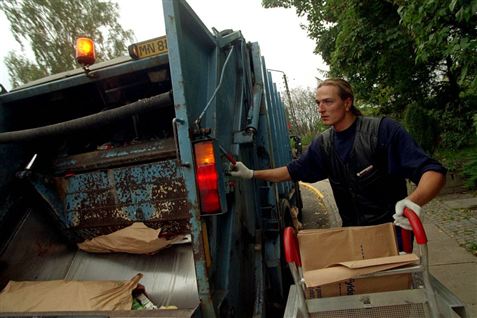 Skraldemænd gør arbejdet for hurtigt