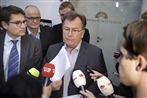 Regeringen stopper pengestrømmen til barnløse danskere, der vil forsøge at få børn på en fertilitetsklinik.