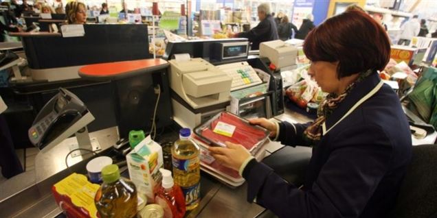 Butiksansatte snydes for lønsamtaler
