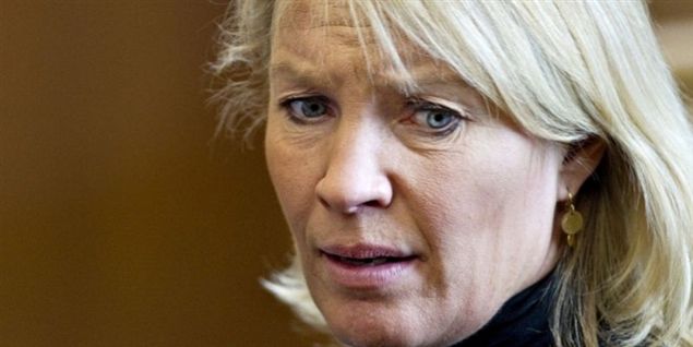Lenes flugt ud af Folketinget