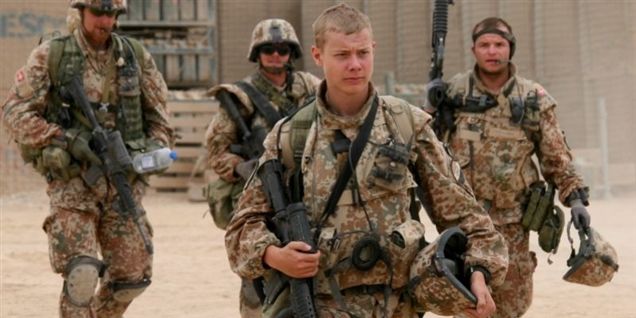 Færre unge vil i Forsvaret