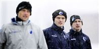 Der var ingen kære mor oven på den blodfattige indsats i går mod Chelsea. Træner Ståle Solbakken piskede spillerne ud i sneen til træning.