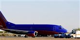 <span style='font-family: Arial; font-size: 15px; color: White;'>Det var ved at gå helt galt, da 118 passagerer ombord på dette fly - Southwest Flight 812 til Sacramento - i nat revnede i stor højde.</span> <span style='font-family: Arial; font-weight: normal; font-size: 15px; color: #999999;'>Foto: AP Photo/The Yuma Daily Sun, Jared Dort / POLFOTO</span>