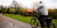 Lukning af Brugsen på Odden i Nordvestsjælland betyder, at ældre har op til 25 kilometer til nærmeste købmand. Et nyt lovforslag skal gøre det mere attraktivt at drive butik i yderområder.