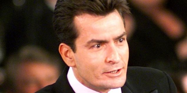 Sheen overvejer porno-tilbud